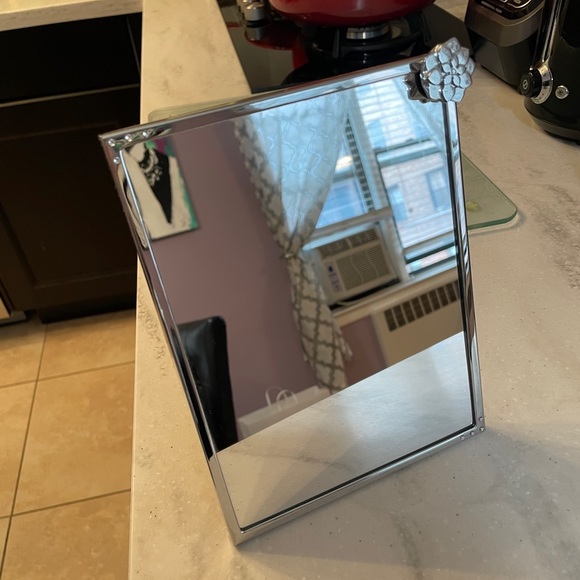 Swarovski Other - Swarovski 8x6 Mirror